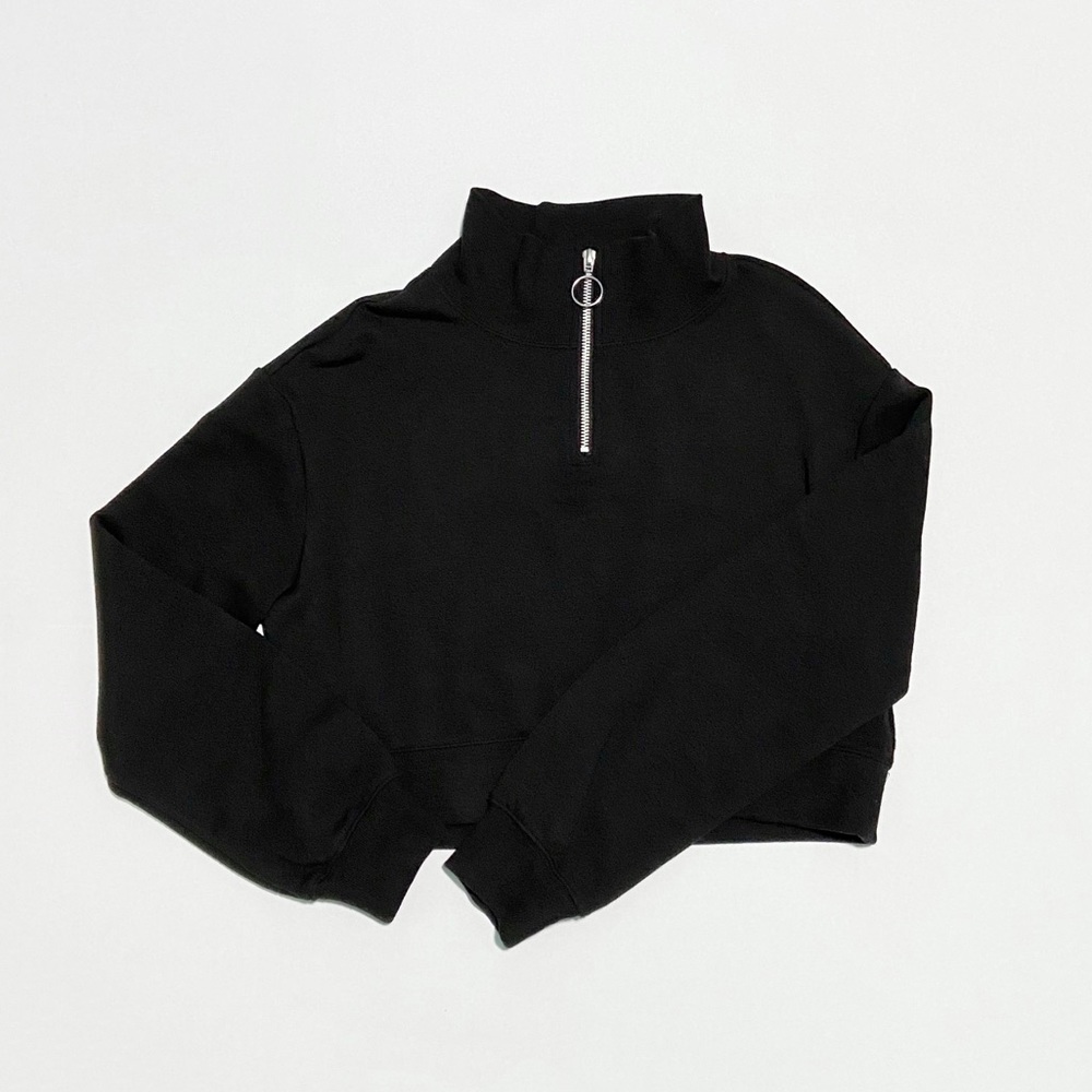 cropped black h&m half-zip